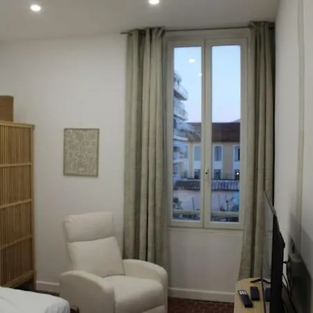 Cocon Spacieux Equipe Quartier Prado Lägenhet *
