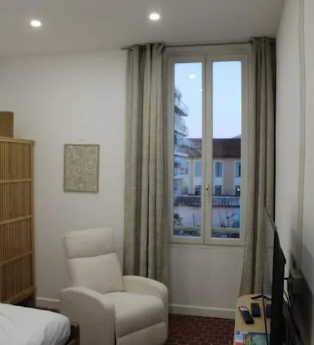Cocon Spacieux Equipe Quartier Prado Apartment *