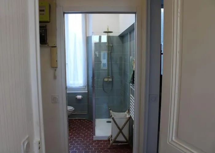 Cocon Spacieux Equipe Quartier Prado Apartment *